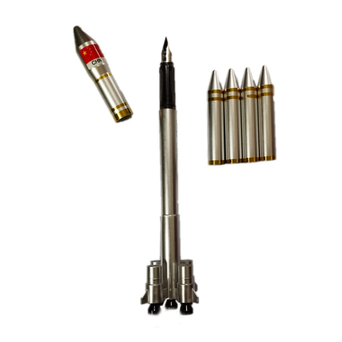 01 pc Stylish Luxury Fountain Pen Smooth Writing Pen for Women or Men