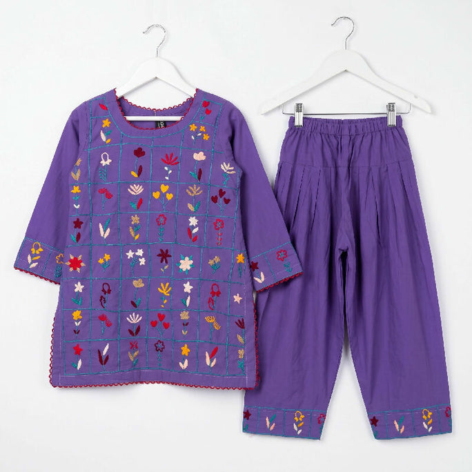 Kids Fitt Girls Purple Hand Embroidered Khaddar 2 Piece Suit – Farshi Shalwar