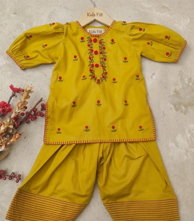 Kids Fitt Girls Mustard Yellow Hand Embroidered Khaddar 2 Piece Suit – Farshi Shalwar