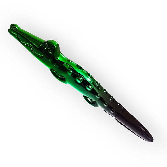 01 PC Crocodile Shape Fountain Pen Stylish Pen With New Generations Style Easy