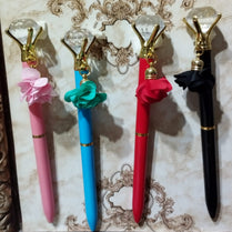 01 Pc Diamond Flower Metal Ballpoint pen 1Pcs Crystal Ballpoint Pens Metal Big Diamond Pen Creativity School Stationery 1.0mm Rotating Writing Tool Advertising Office Cute Rotary Ball pens Business pen office School writing supplies