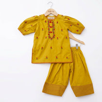 Kids Fitt Girls Mustard Yellow Hand Embroidered Khaddar 2 Piece Suit – Farshi Shalwar
